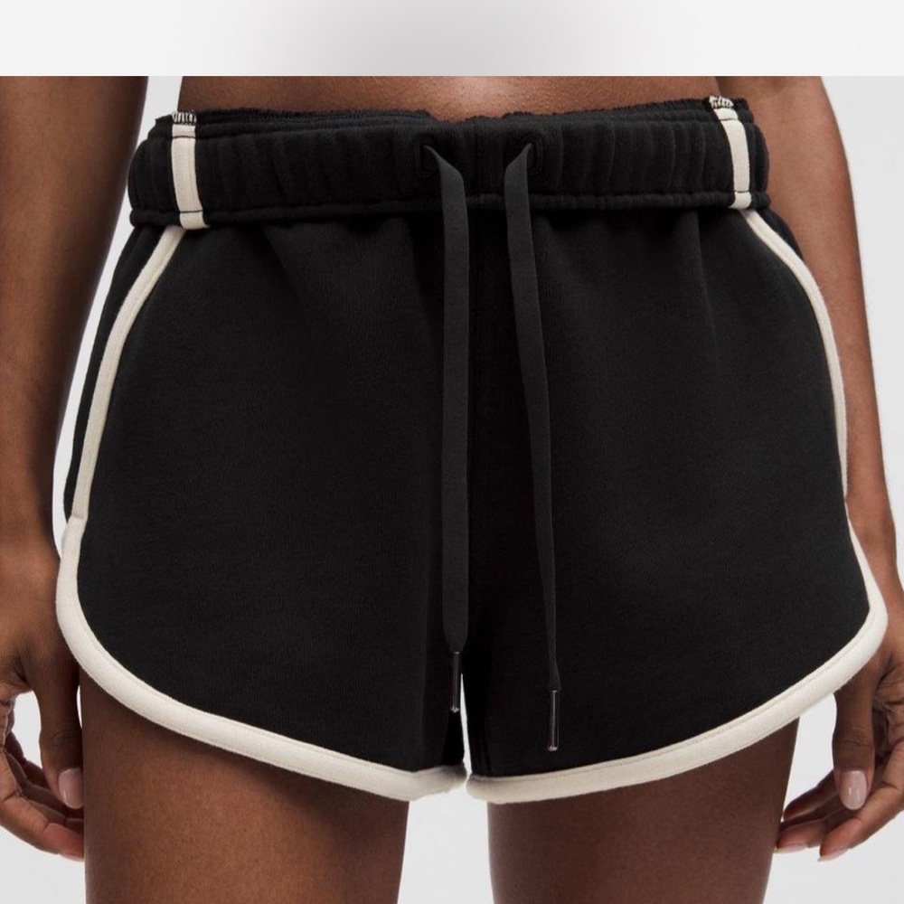 GUC Lululemon shorts